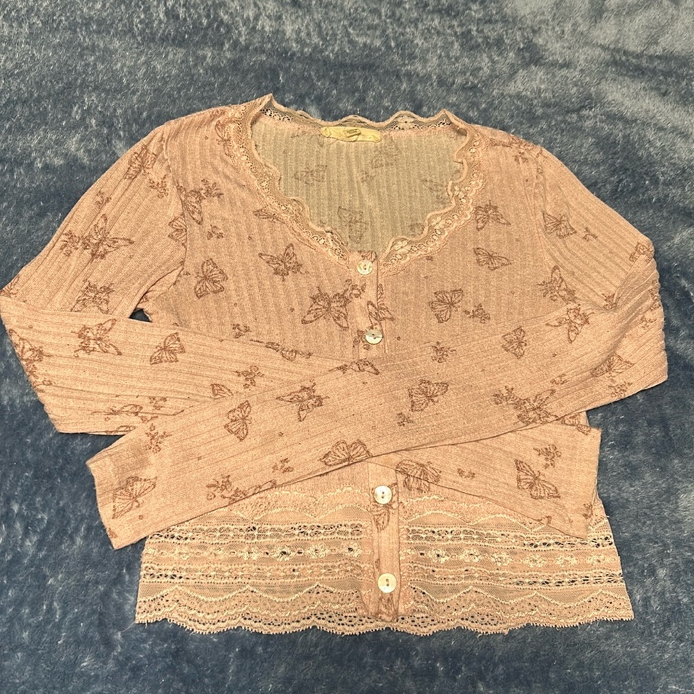 Pie In The Sky lightweight cropped pink lace butterfly top